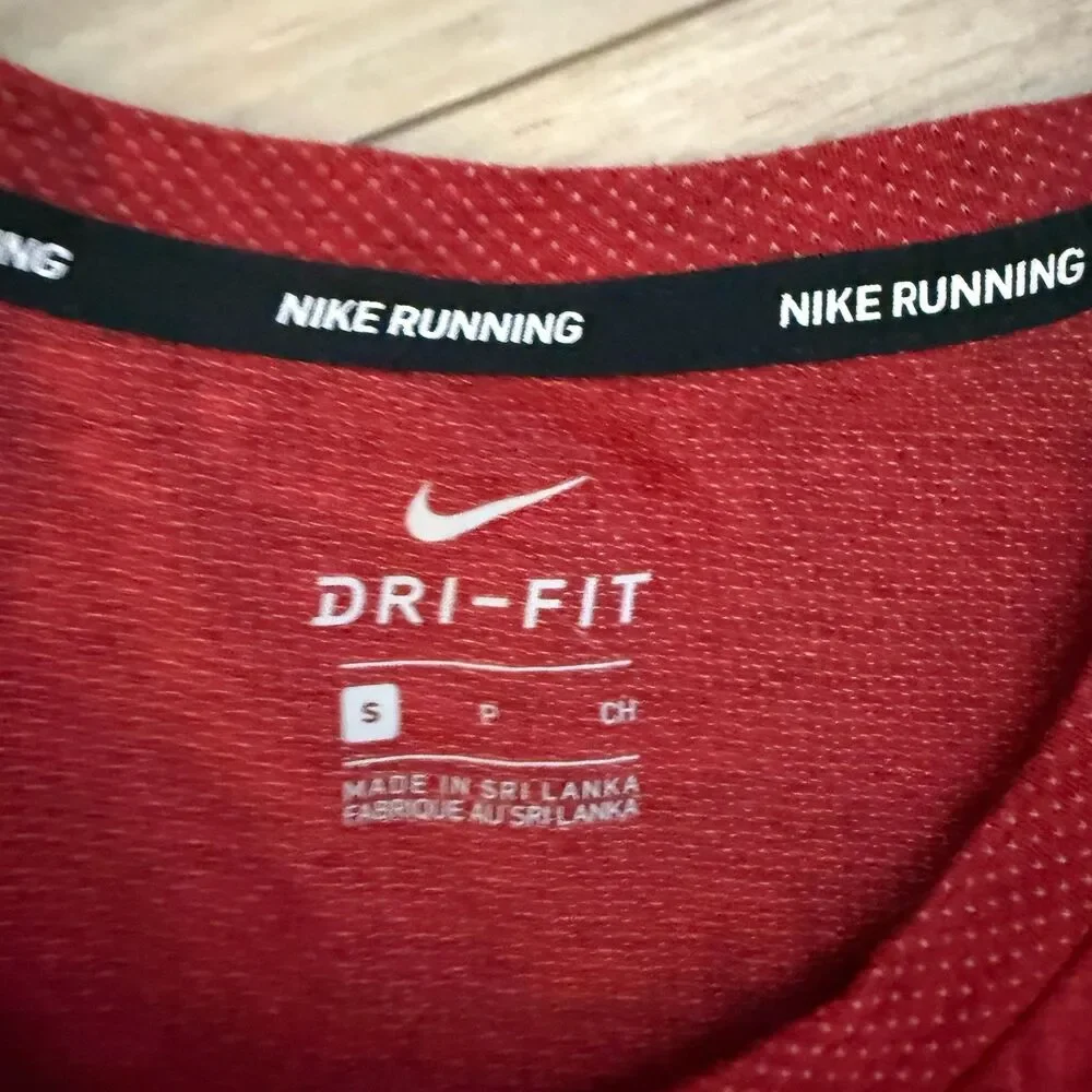 Nike Running Tank Top Dri Fit Burgundy Red Racerback Womens Sz S